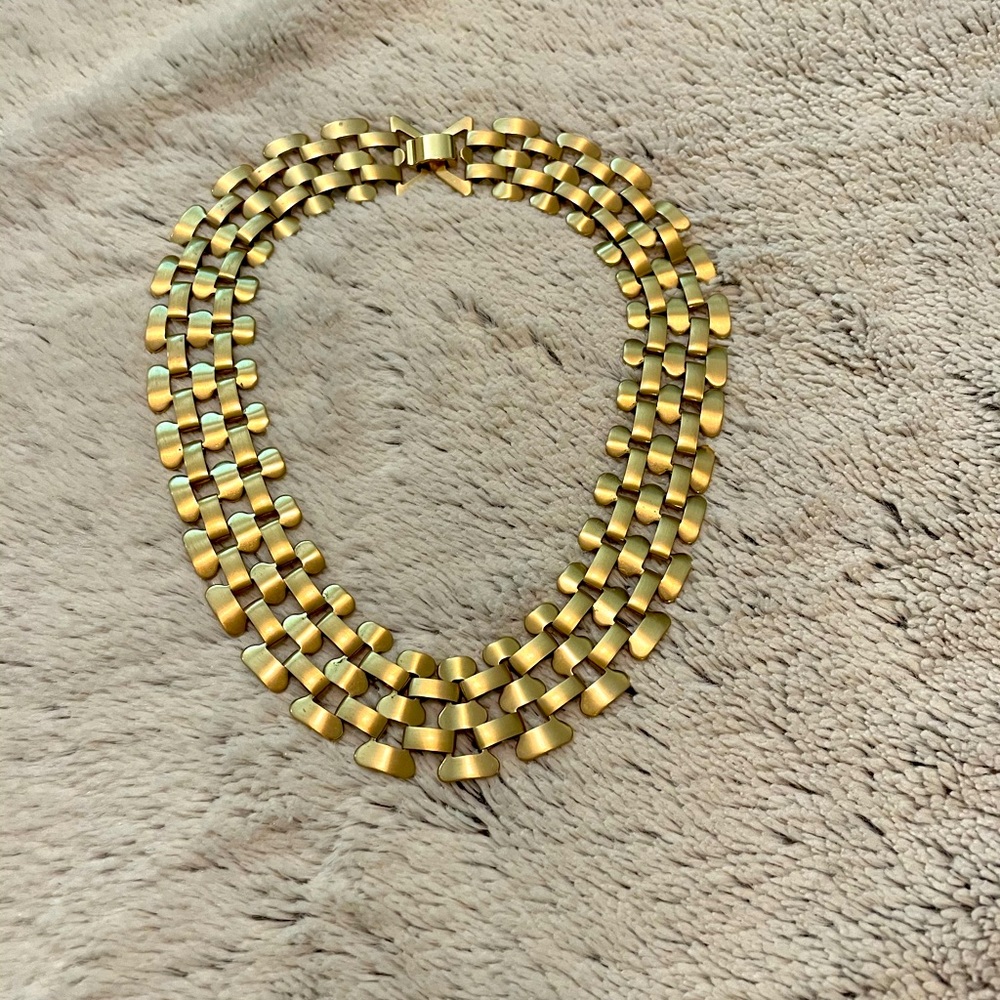 Vintage style thick choker necklace